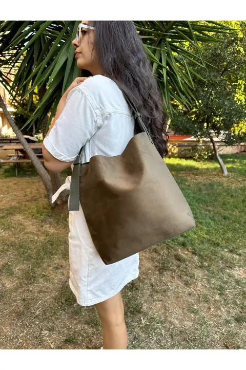 Kadın Kahve Çift Taraflı Süet-Cilt Çıtçıtlı Cüzdanlı Makyaj Çantalı El Kol ve Omuz Çantası