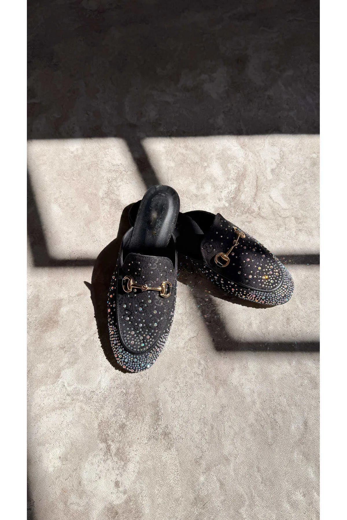 Siyah