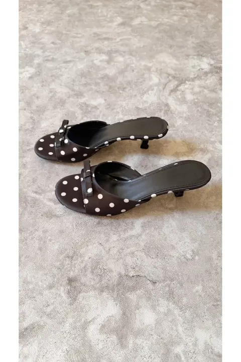 Mabel Kadın Topuklu Beyaz Puantiye Terlik